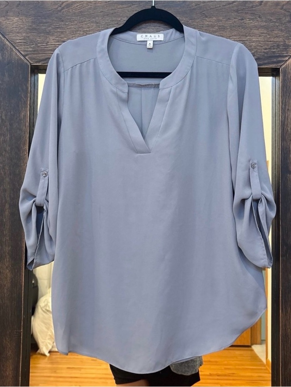 Chaus Women's Dove Gray Split-Neck Roll-Tab Blouse